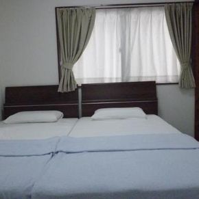 NearBy Hotel