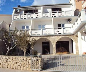 Apartments by the sea Metajna (Pag) - 12443 Zubovici Croatia