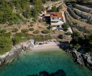 Family friendly seaside apartments Cove Rapak bay - Rapak (Hvar) - 12779 Gdinj Croatia