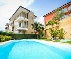 Lake View Apartment Malcesine Italy