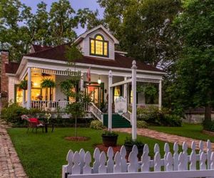 White Oak Manor Bed and Breakfast Jefferson United States