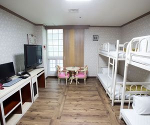 Ritz Hostel Changwon South Korea