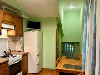 Best friends appartment with separate entrance