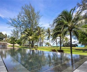 Luxury Oceanfront_pool access apartment Mai Khao Thailand