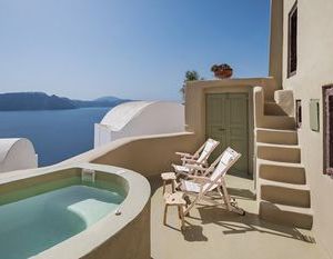 Cosmoia Cave House Oia Greece