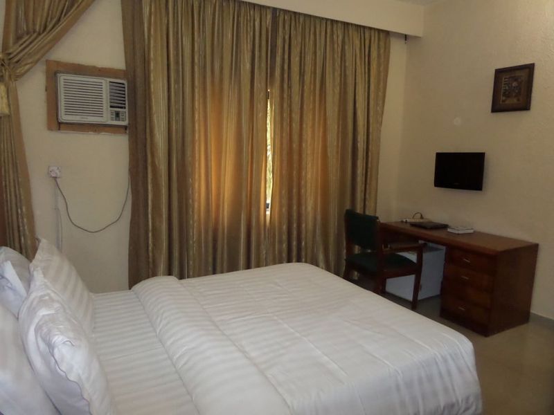 Hotel Photo 9