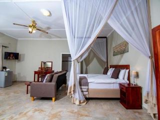 Фото отеля Dzimbahwe Guest Lodge