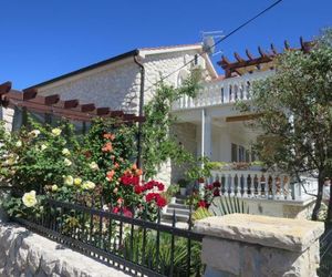 Apartment Haus Mirjana (NIN450) Vrsi Croatia