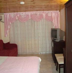 NearBy Hotel