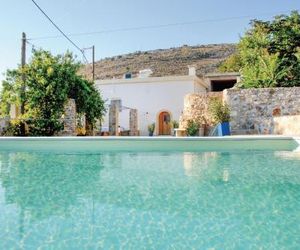 Two-Bedroom Holiday Home in Malaxa, Chania Samonas Greece