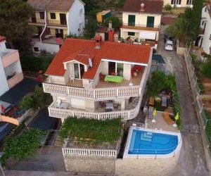 Seaside house with a swimming pool Okrug Donji (Ciovo) - 13428 Okrug Donji Croatia