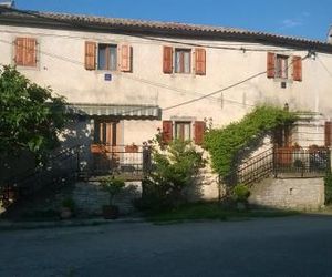 Family friendly apartments with a swimming pool Veli Mlun (Central Istria - Sredisnja Istra) - 13099 Buzet Croatia