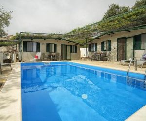 Family friendly apartments with a swimming pool Bol (Brac) - 13364 Bol Croatia