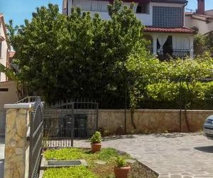 Apartments with WiFi Fazana - 12862 Fazana Croatia