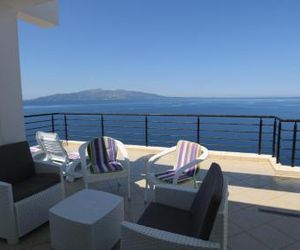 Viola Sea View Penthouse Sarande Albania