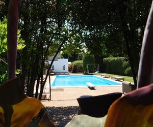 Appartamento con piscina immersa nel verde Cascina Italy