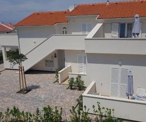 Apartments Frado Novaglia Croatia