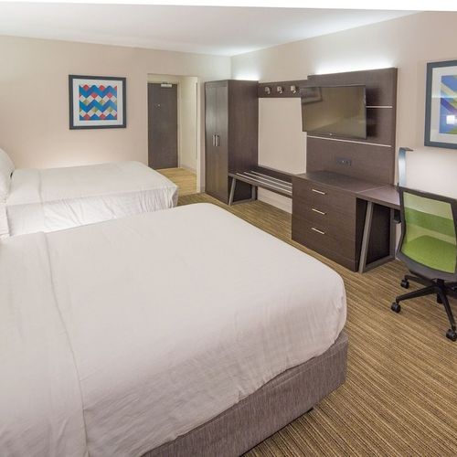 Photo of Holiday Inn Express & Suites - Indianapolis NW - Zionsville, an IHG Hotel