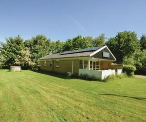 Three-Bedroom Holiday Home in Oster Assels Sillerslev Denmark