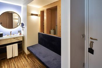 Hotel Photo 9