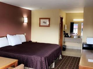 Фото отеля Americas Best Value Inn-Indianola