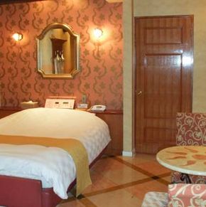 NearBy Hotel