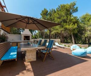 Beach House Villa - Ap. 2 Premantura Croatia