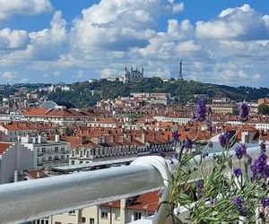 Plein SUD Terrasse Climatisation Parking Gratuit Lyon France