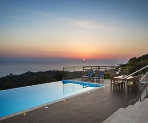 New Entheos Private Villa with sea views and pool Zambellata Greece