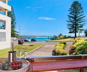 Beauty at the Beach - modern beachfront apartment Port Macquarie Australia