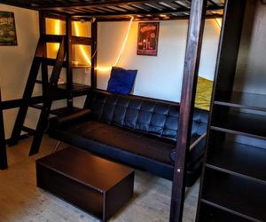 Petit Studio 13 m2 avec terrasse 15 mn centre Nimes Nimes France