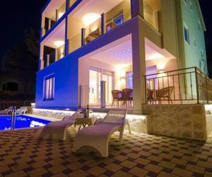 Luxury Villa Star Lights - heated pool hot tub Trogir Croatia