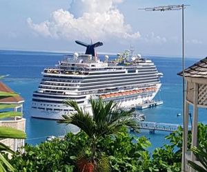 Elegant Condo Awesome View Ocho Rios Jamaica