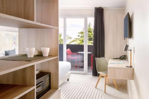 Hotel Photo 6