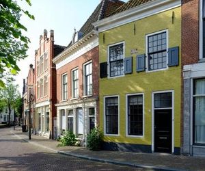 Huisje aan de gracht Franeker Netherlands