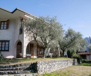 IseoLakeRental - Villa Flavia Riva di Solto Italy