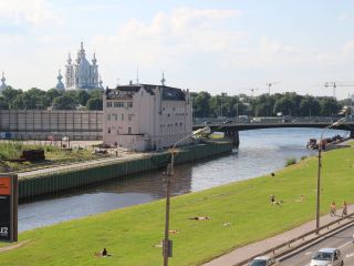 Сдаю 2х к. кв. рядом с центром