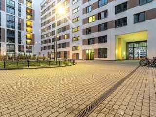 52m2 apartment 10 min away from Nevsky