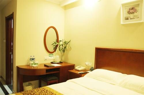 GreenTree Inn AnHui Fuyang City Jieshou Railway Station Xinyang East Road Business Hotel