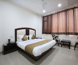 FabHotel Benz Chandigarh India