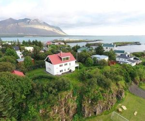 Helgugata Guesthouse Borgarnes Iceland