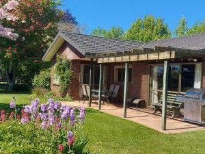 Dewdrop Cottage Hastings New Zealand