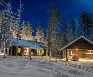 Holiday Home KevÃ¤tpiippo b Yllasjarvi Finland