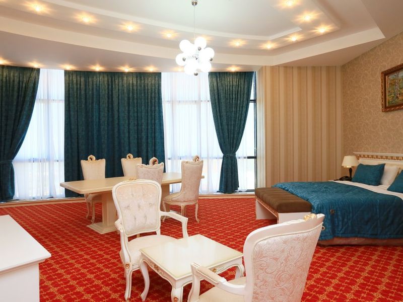 Hotel Photo 8