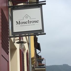 NearBy Hotel