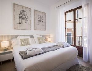 Residence by G Confraria de Sant Miquel 2 Palma Spain