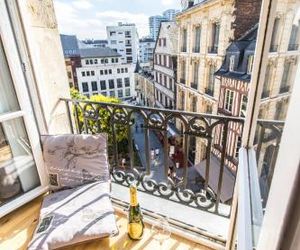 charming city center flat Rouen France