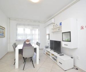 Apartment Haus Bozac (PUL480) Sichici Croatia