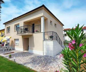 Apartment Marina (NVG115) Novigrad Croatia