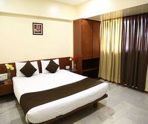 OYO 13771 Executive Residency Pune India